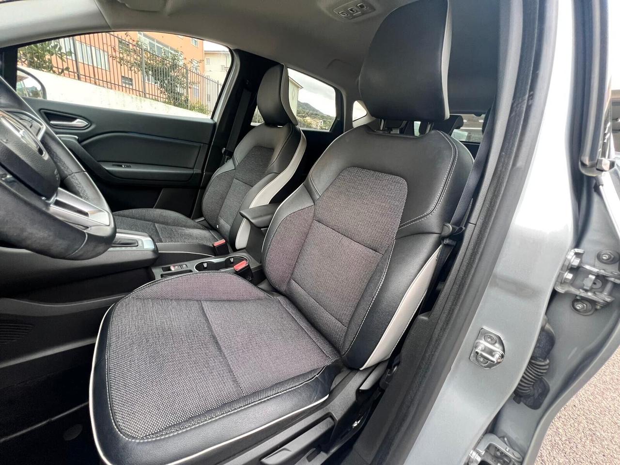 Renault Captur Full Hybrid E-Tech 145 CV Techno Fast Track