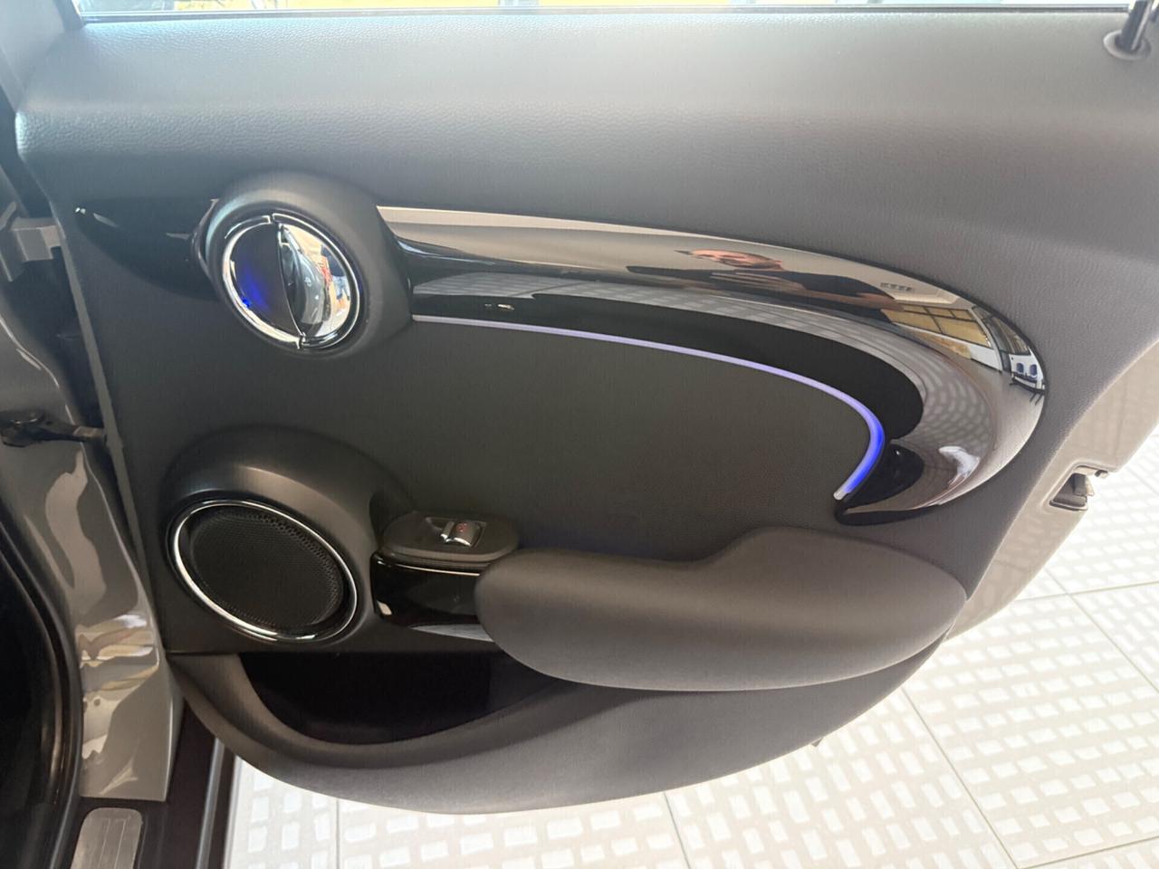 Mini 2.0 Cooper SD aut. Hype 5 porte