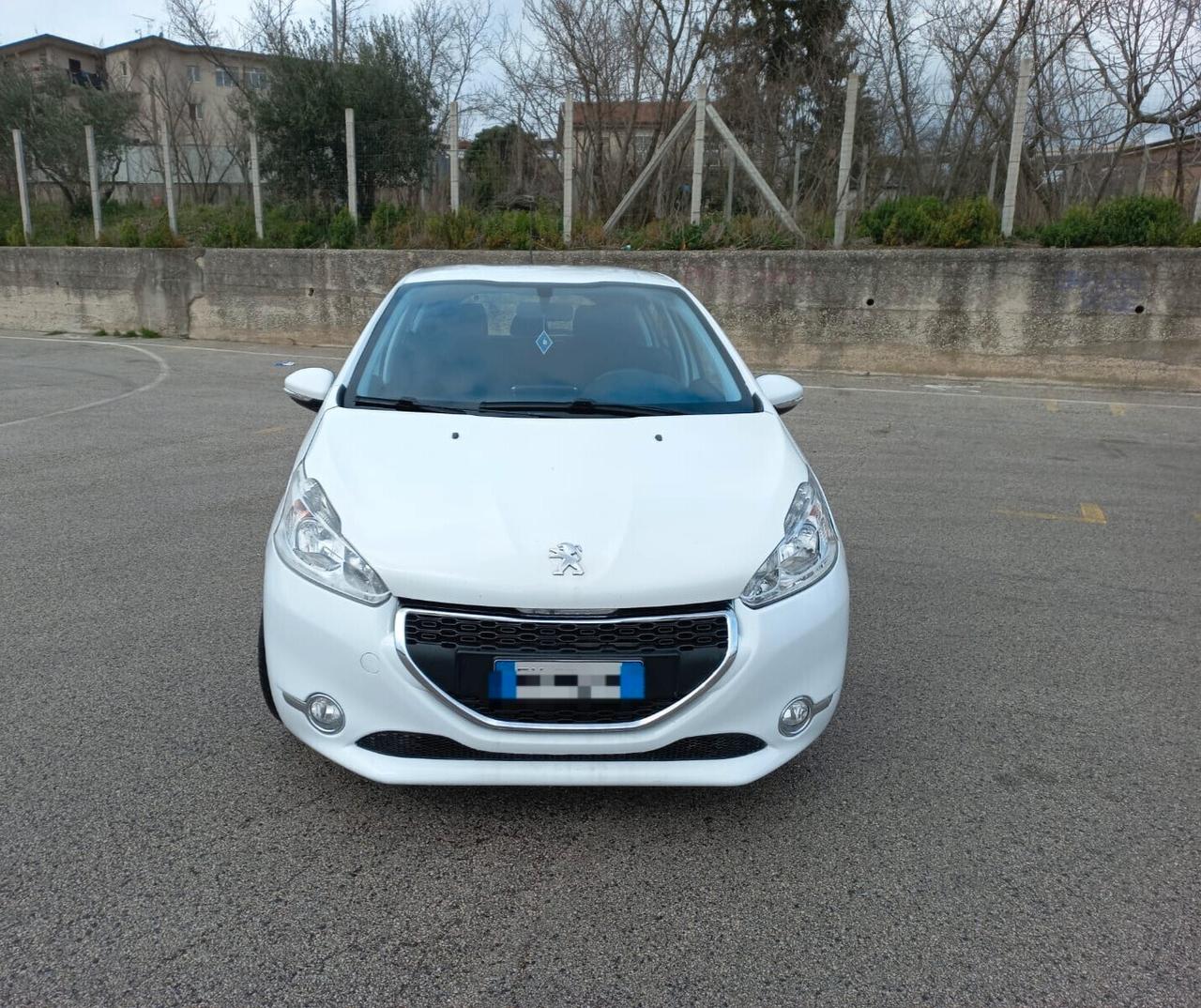 Peugeot 208 1.4 VTi GPL CASA MADRE