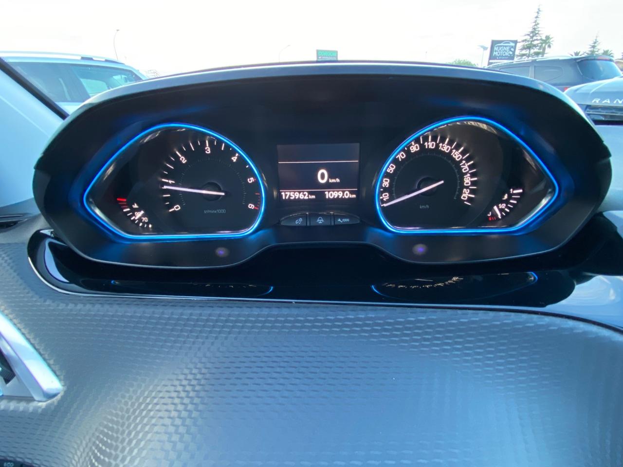 Peugeot 2008 BlueHDi 120 S&S Allure UNICO PROPRIETARIO NEOPATENTATO