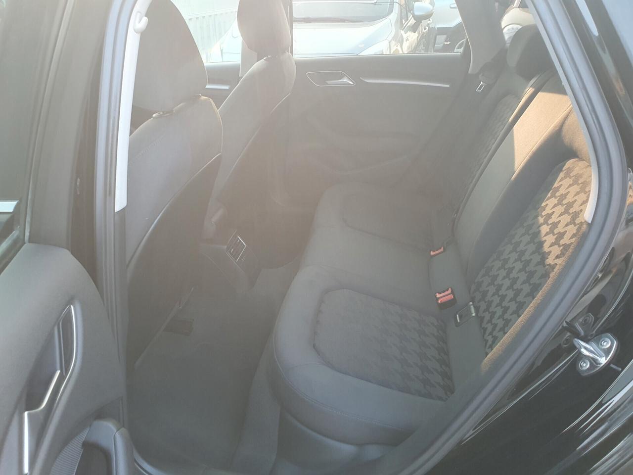 Audi A3 SPB 1.6 TDI 110cv s line Neopatentati 2016