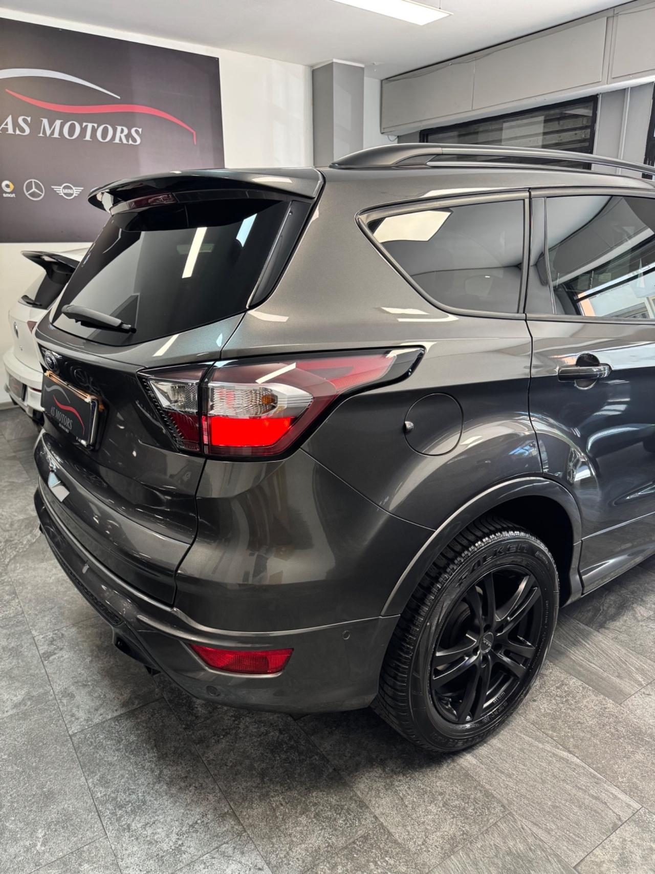 Ford Kuga 1.5 TDCI 120 CV ST-Line Tetto Apribile
