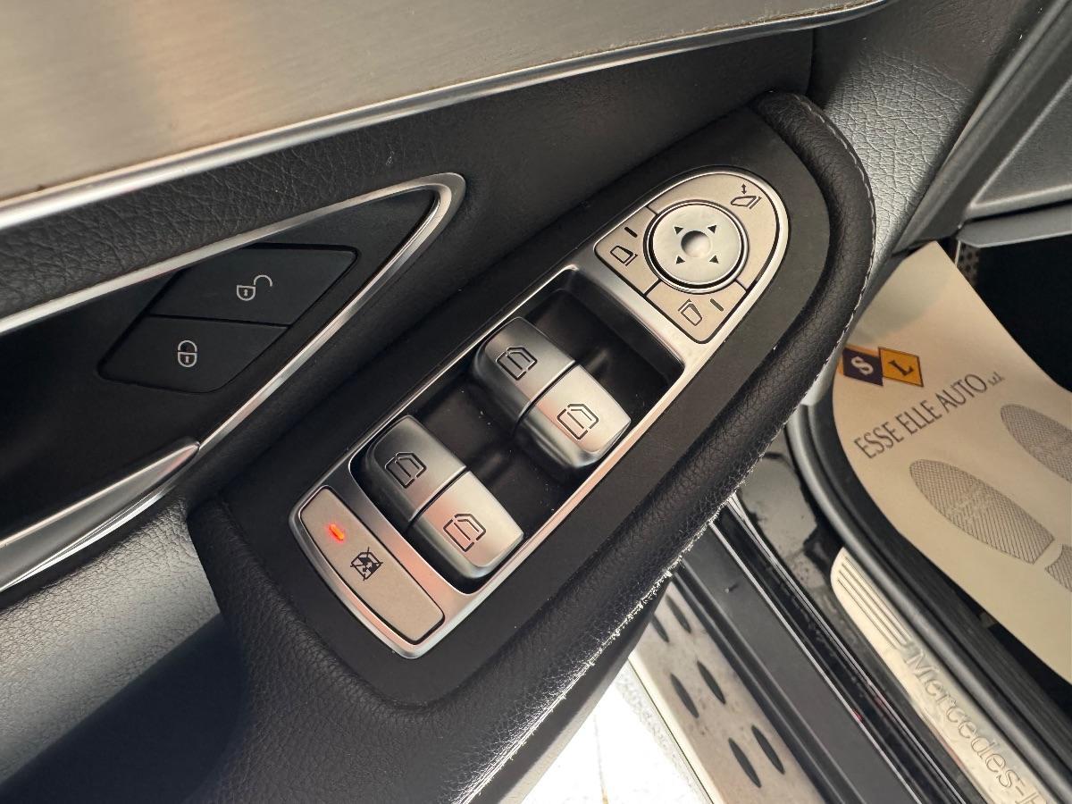 MERCEDES GLC coupé 220 d 4Matic Coupé Premium LED/ RETROCAMERA