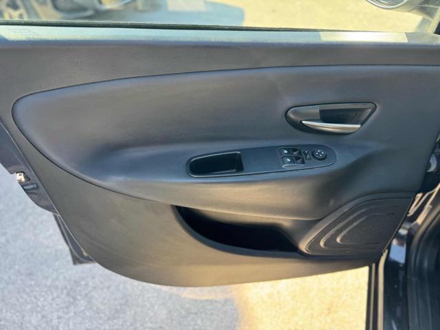 LANCIA Ypsilon 1.2 69CV GPL Ecochic Platinum