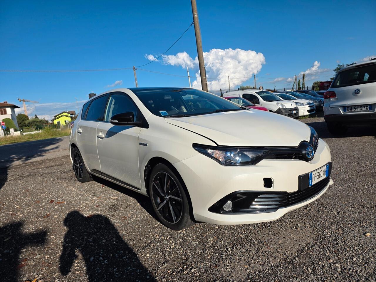 Toyota Auris 1.8 Hybrid Business
