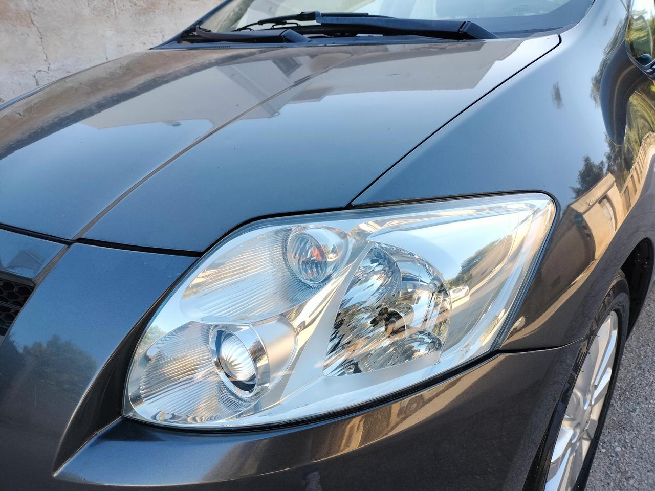 Toyota Auris 2.0 D-4D 5 porte Sol MY'08