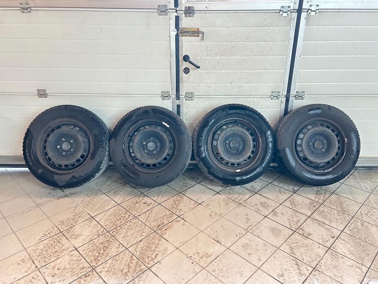 Volkswagen Touran 2.0 16V 140cv TDI Highline