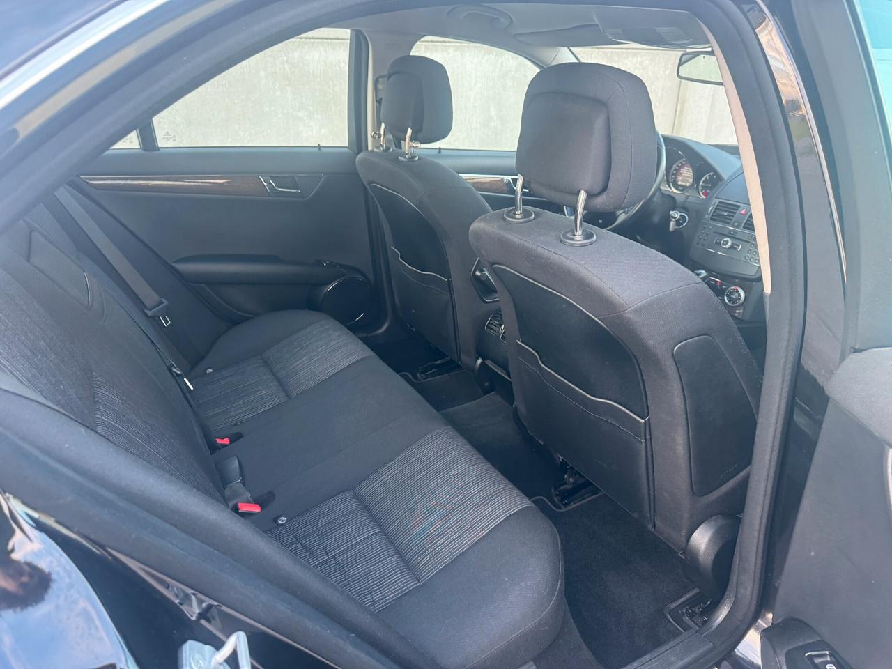 Mercedes-benz C 220 CDI BlueEFFICIENCY Elegance