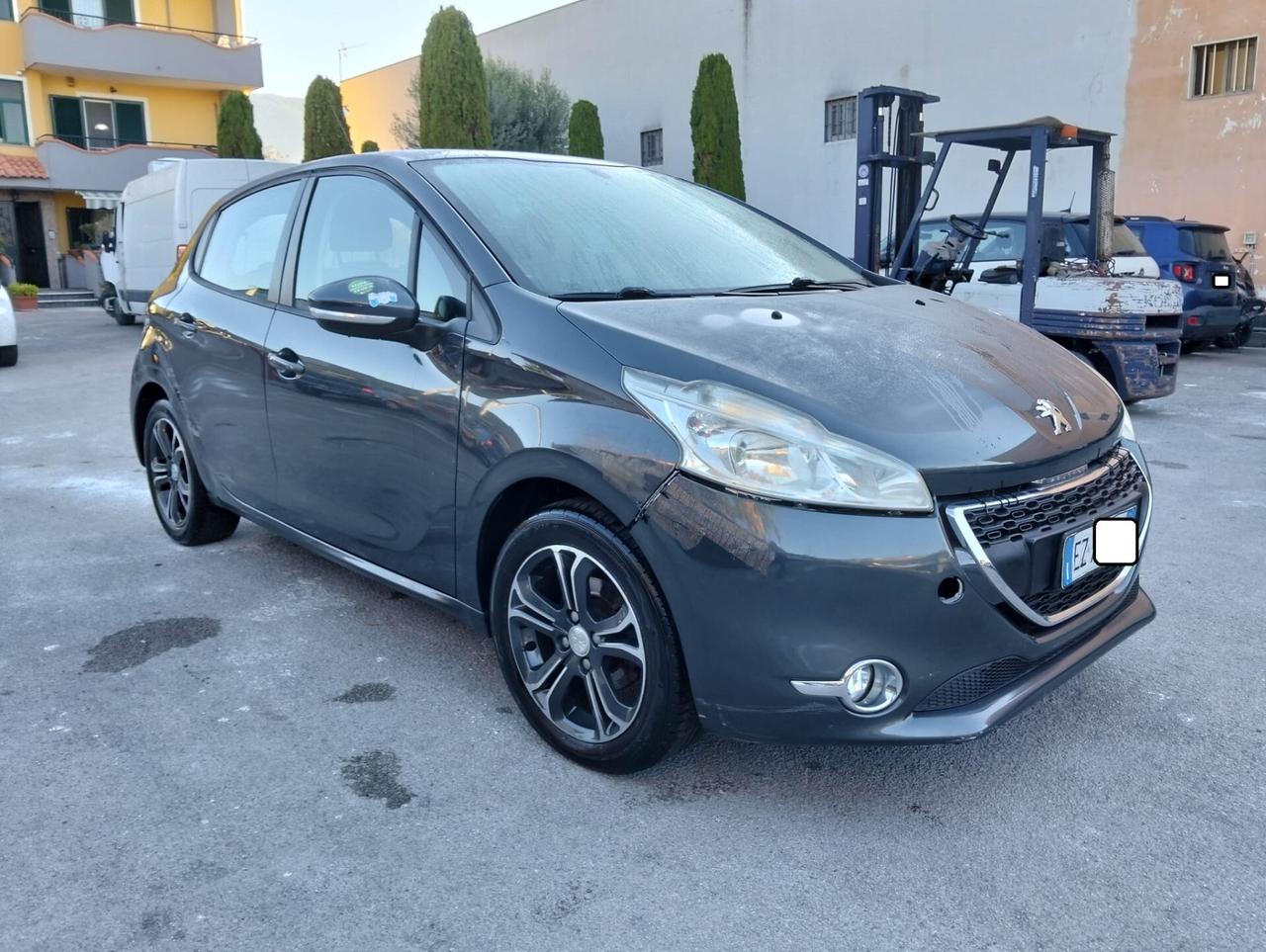 Peugeot 208 1.4 HDi 68 CV 5 porte Allure 2015