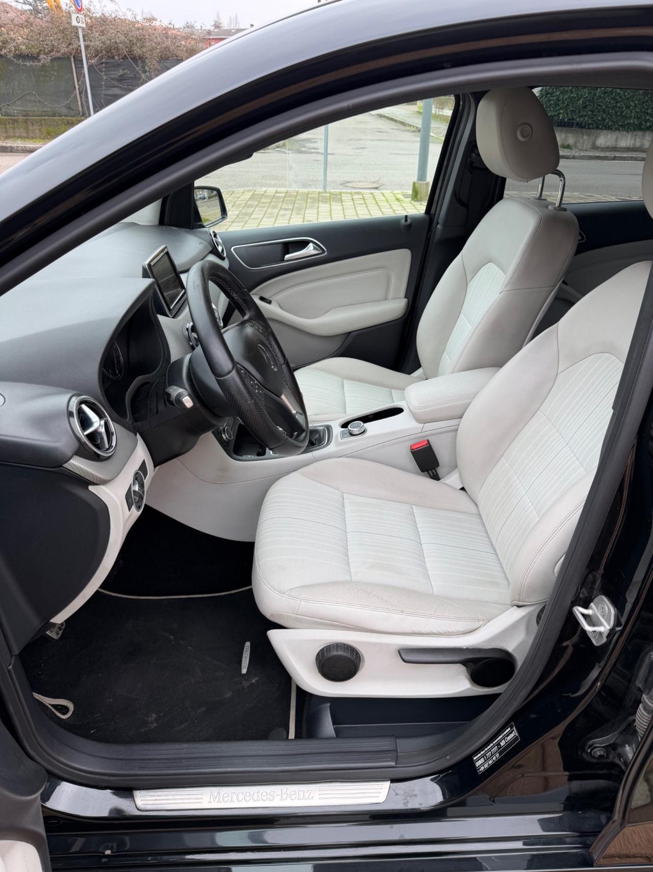 Mercedes-benz B 200 CDI BlueEFFICIENCY Executive