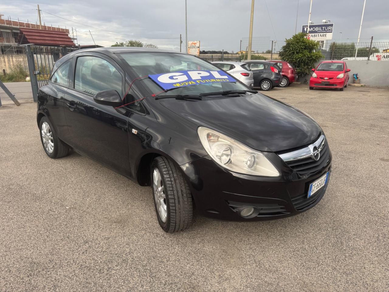 Opel Corsa 1.2 80CV 3 porte GPL-TECH Club