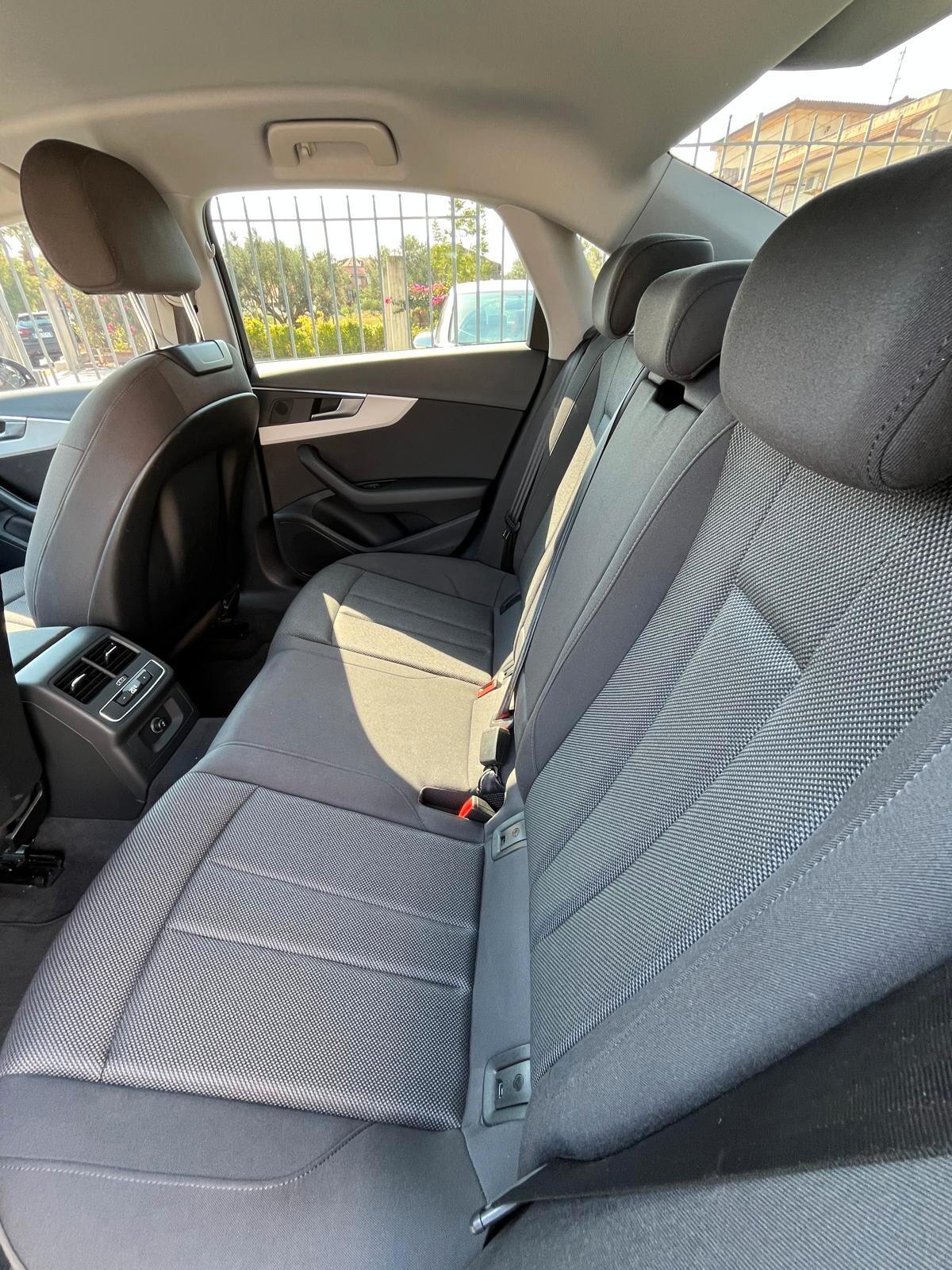 Audi A4 35 TDI/163 CV S tronic Business
