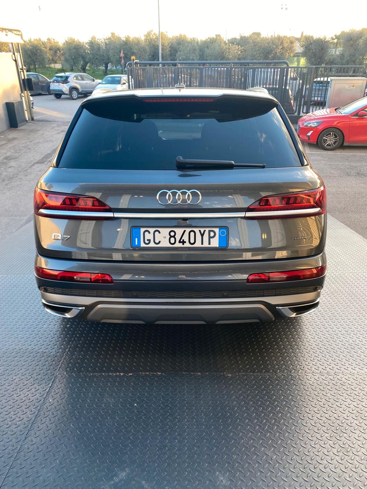 Audi Q7 50 TDI quattro tiptronic Sport Plus