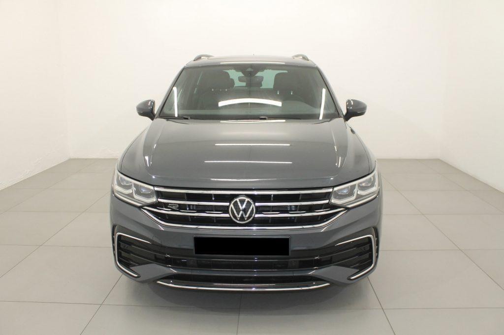 VOLKSWAGEN Tiguan 2.0 TDI 150 Cv. DSG R-Line TETTO PANORAMA