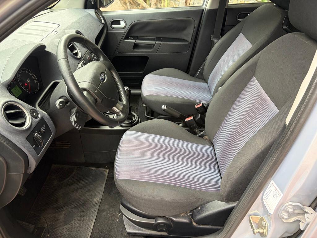Ford Fusion 1.4 16V 5p.