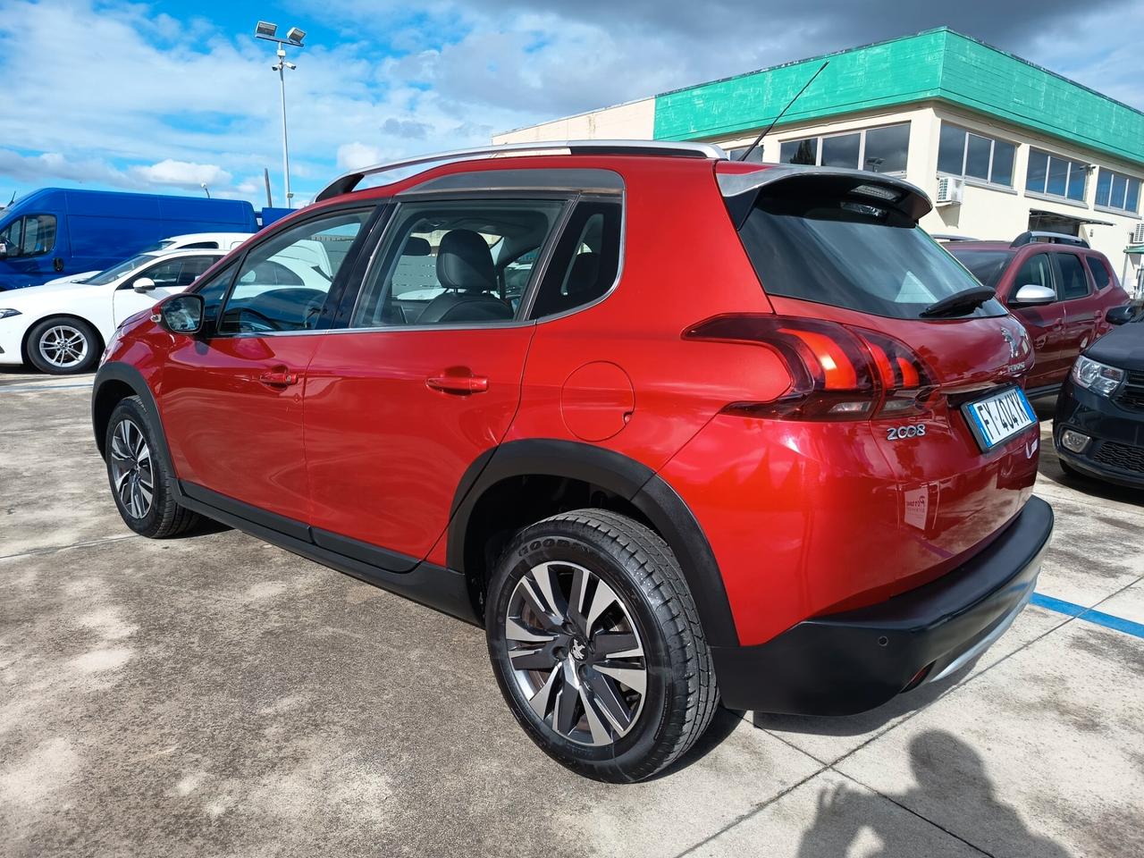 Peugeot 2008 BlueHDi 120 EAT6 S&S Allure