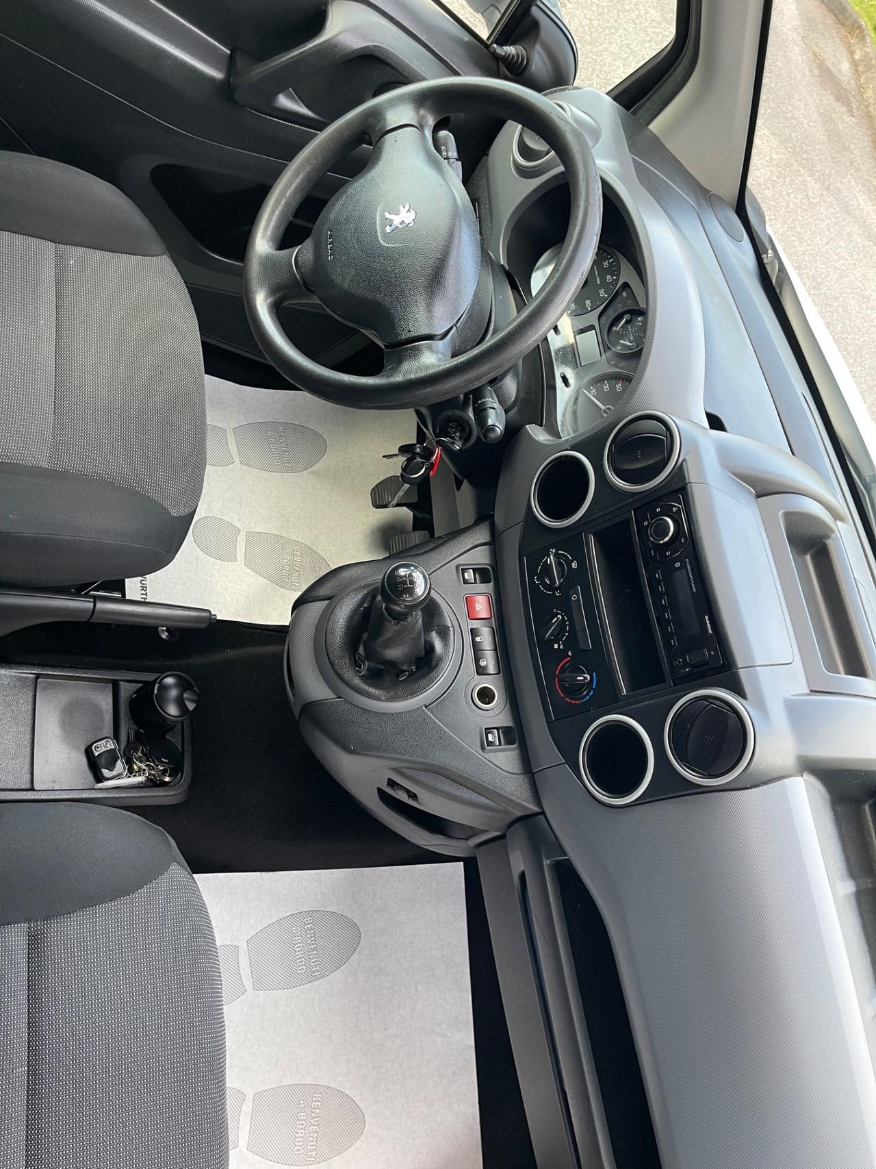 Peugeot Partner Tepee Mix BlueHDi 100 Active