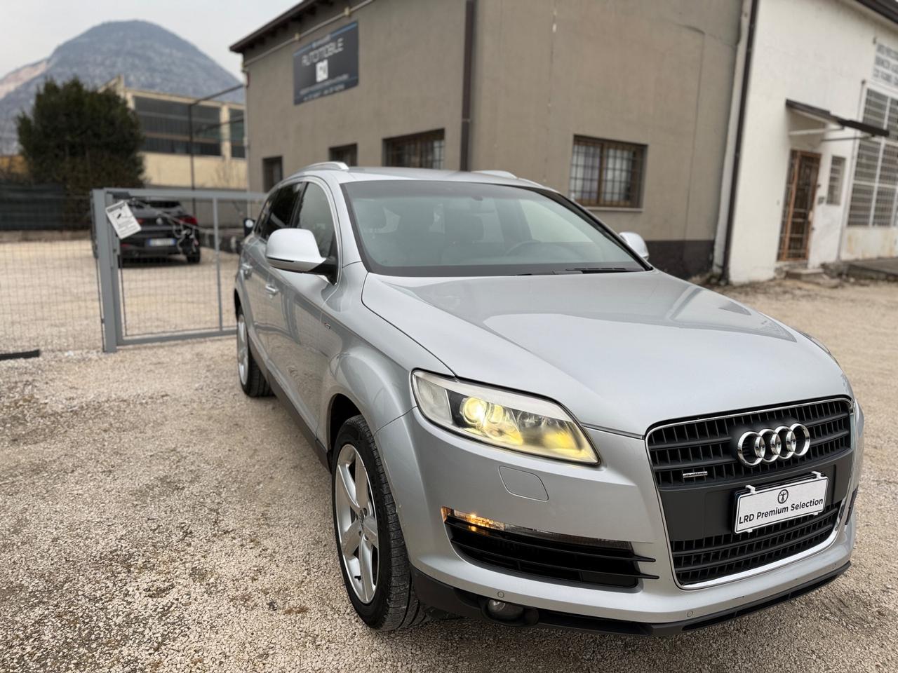 Audi Q7 3.0 V6 TDI 240 CV quattro S-Line 7 posti