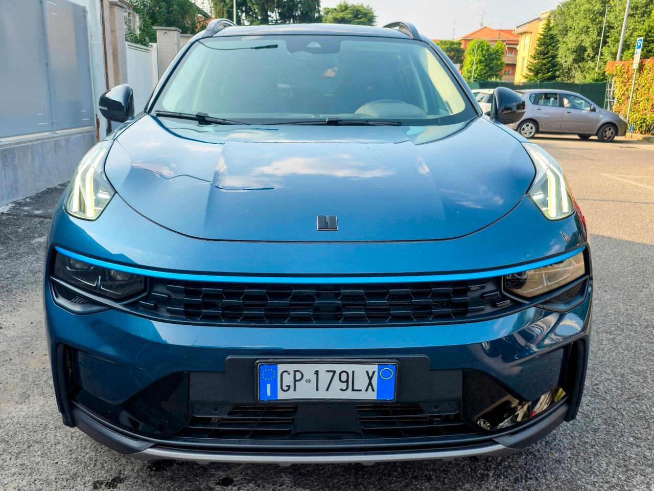Lynk&co 01