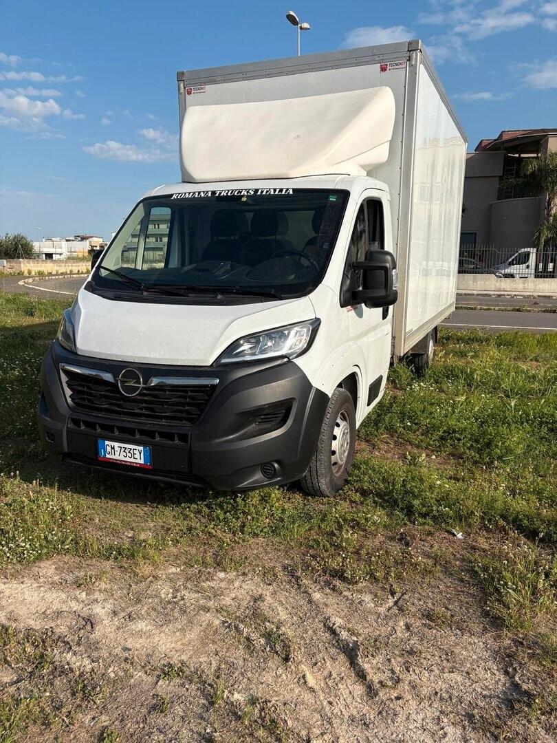 Opel Movano 2200 cc Diesel 103 kW