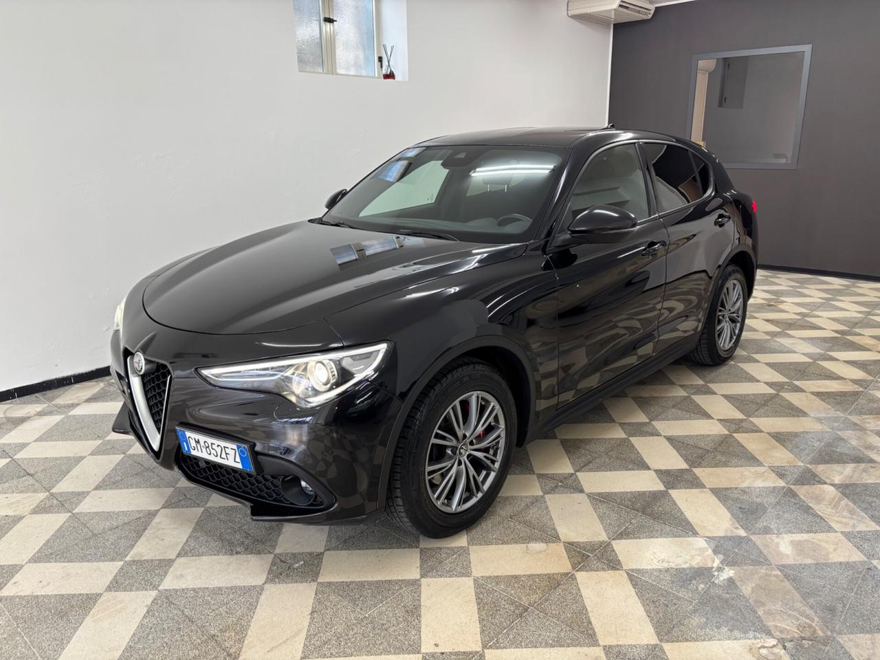 Alfa Romeo Stelvio 2023 2.2 Turbodiesel 190 CV AT8 Q4 Super Business