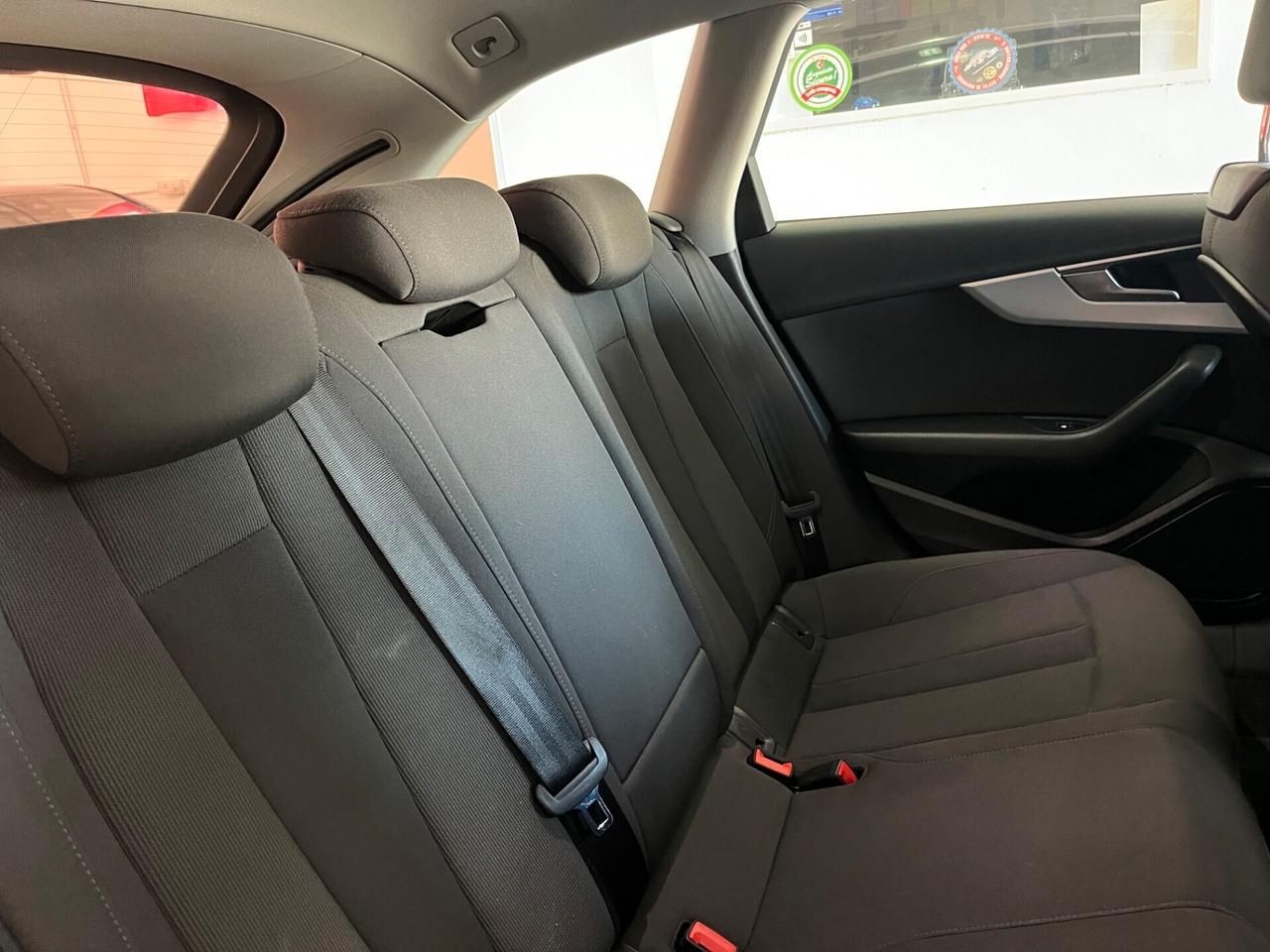 Audi A4 Avant 2.0 TDI 150 CV ultra Design