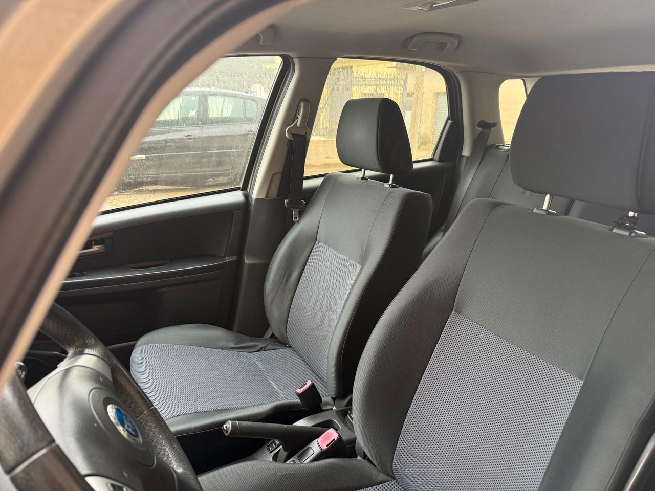 Fiat Sedici 1.9 MJT 4x4 Dynamic