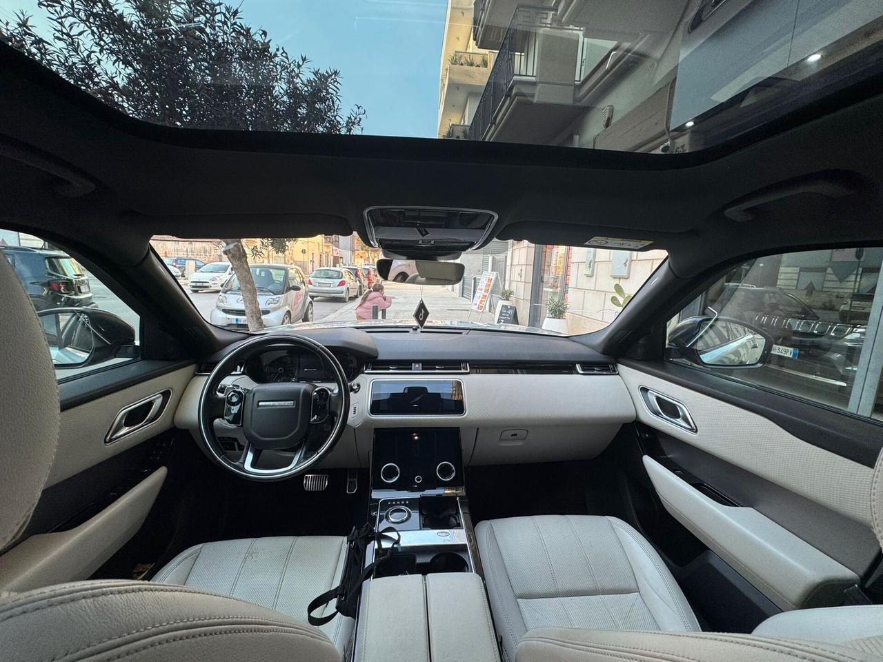 Land Rover Range Velar 2.0D I4 240 CV R-Dynamic HSE