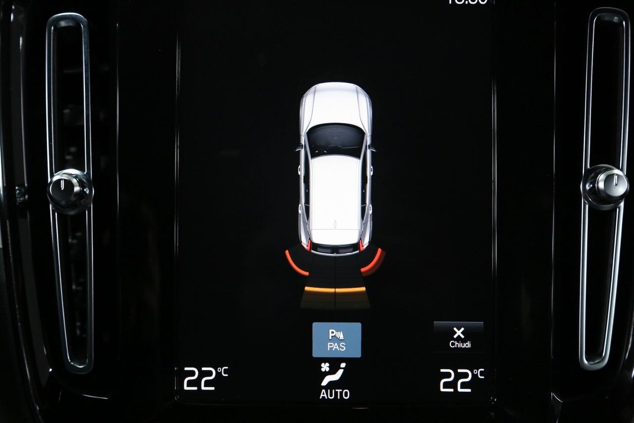 Volvo XC40 T5 Recharge Plug-in Hybrid Core auto