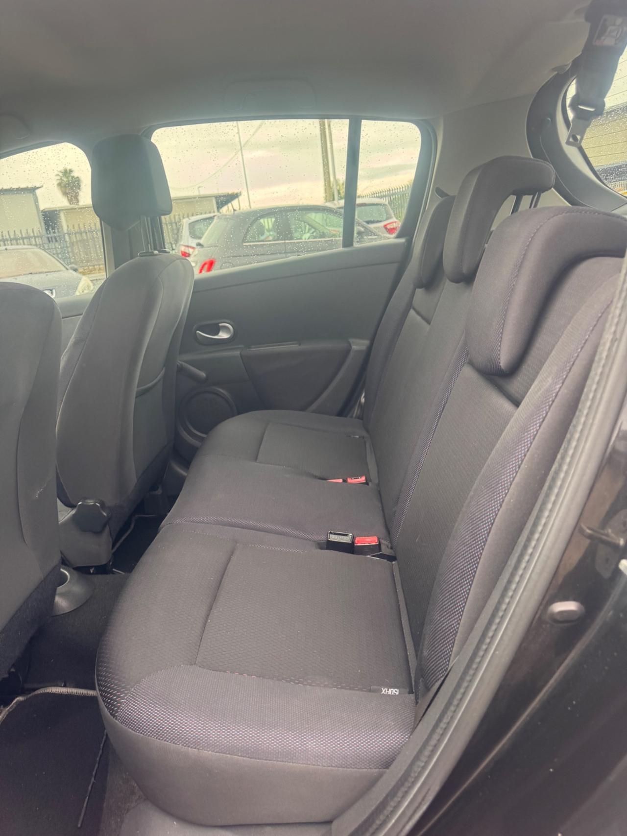 Renault Clio 1.2 16V 5 porte Dynamique