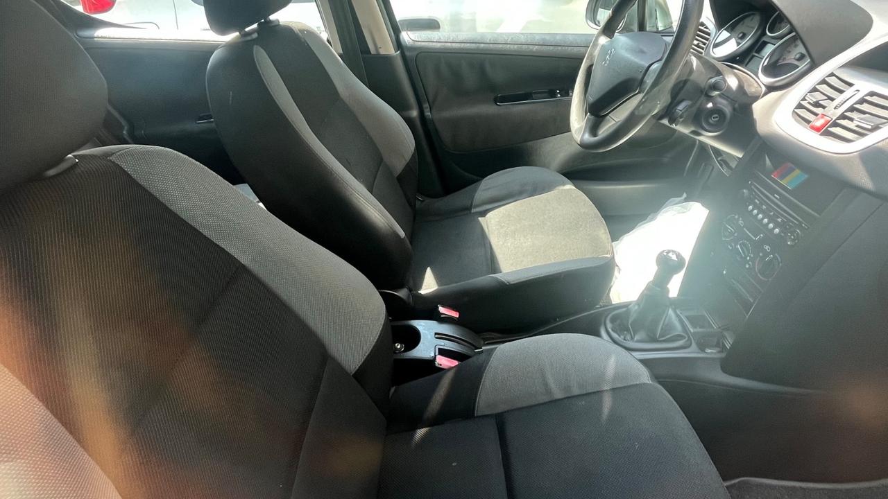 Peugeot 207 1.4 8V 75CV 5p. Energie Sport ECO GPL