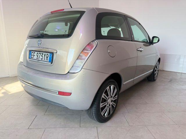 LANCIA Ypsilon 1.2 69 CV Argento