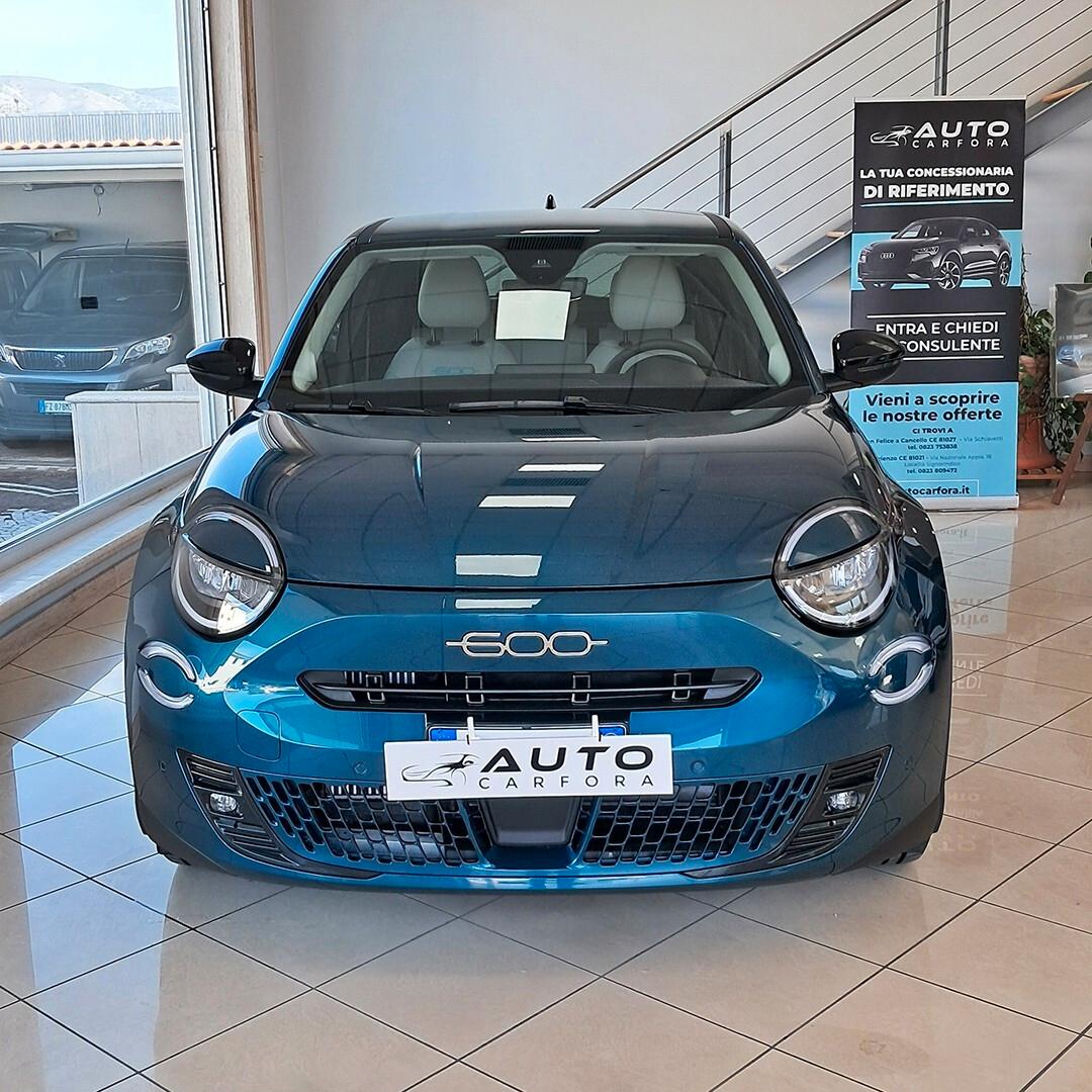 Fiat 600 Hybrid 100 CV DCT MHEV La Prima