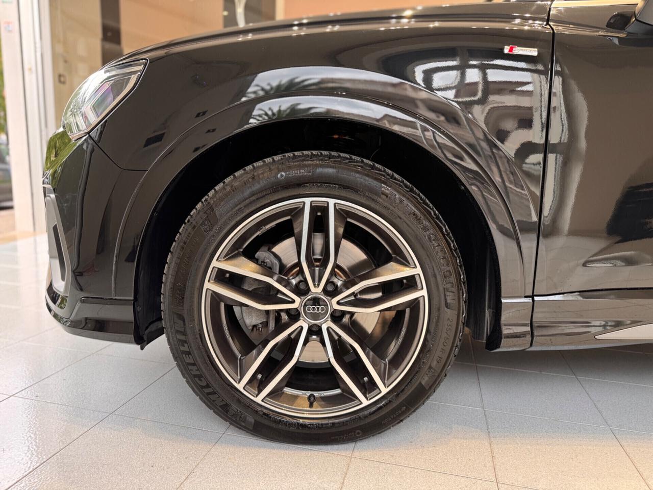 Audi Q3 40 TDI quattro S tronic line edition