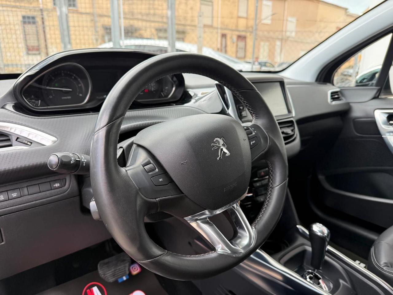 Peugeot 2008 1.6 e-HDi 92 CV Allure AUTOMATICA