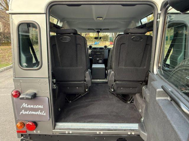 LAND ROVER Defender 90 2.4 S TD4 Station Wagon