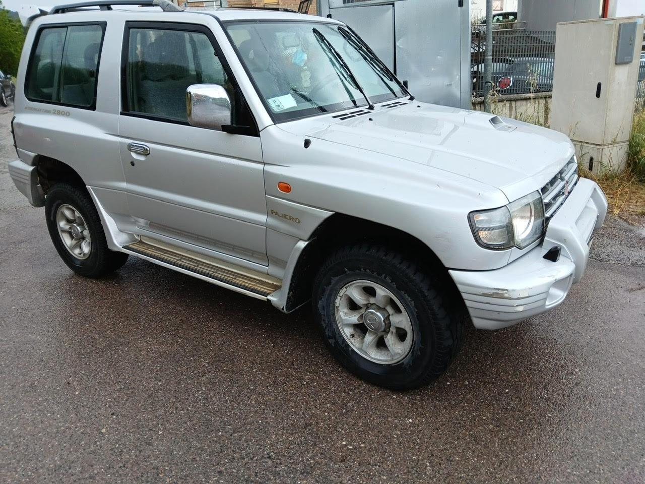 Mitsubishi Pajero 2.8 TDI Metal-top LUX
