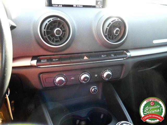 AUDI A3 1.6 TDI 116 CV Sport