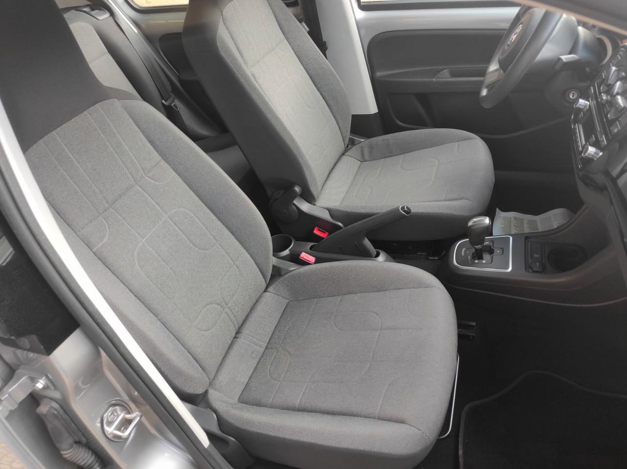 Volkswagen up! 2015 1.0 75 CV 5 ASG Automatica