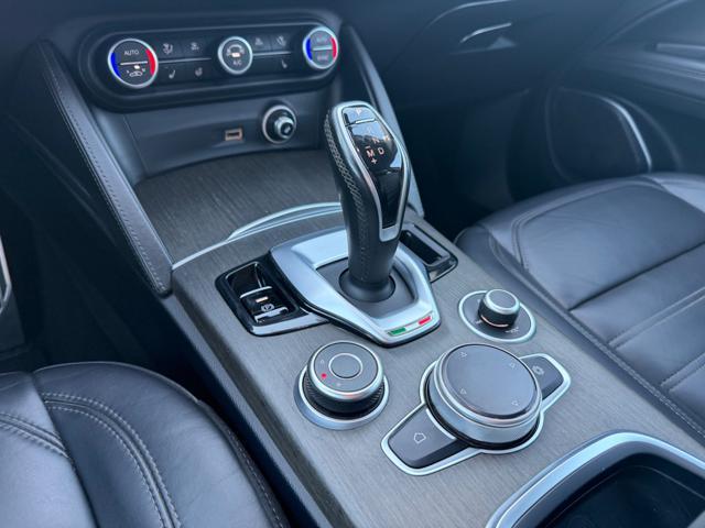 ALFA ROMEO Stelvio 210CV Q4 TI F1+PACKBLACK+AUTOPILOT+SEDRISC
