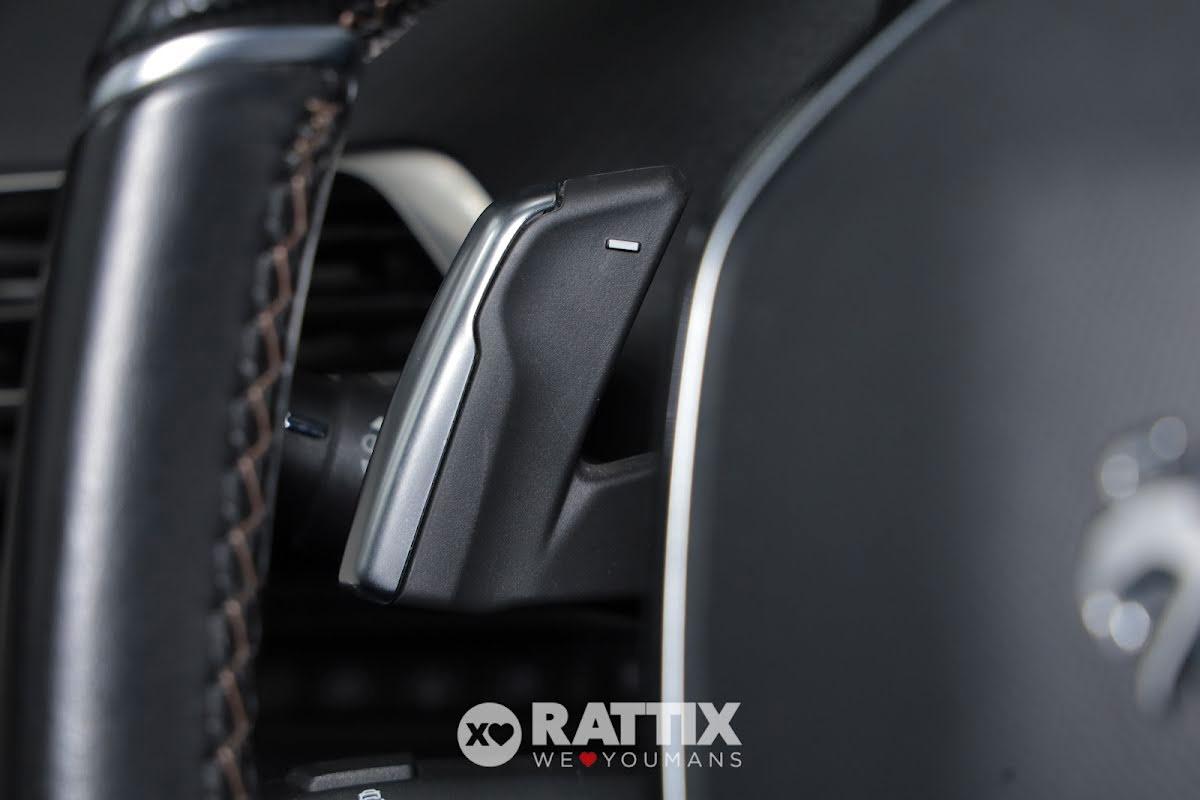 Peugeot 3008 1.6 Hybrid4 300CV GT Pack e-EAT8