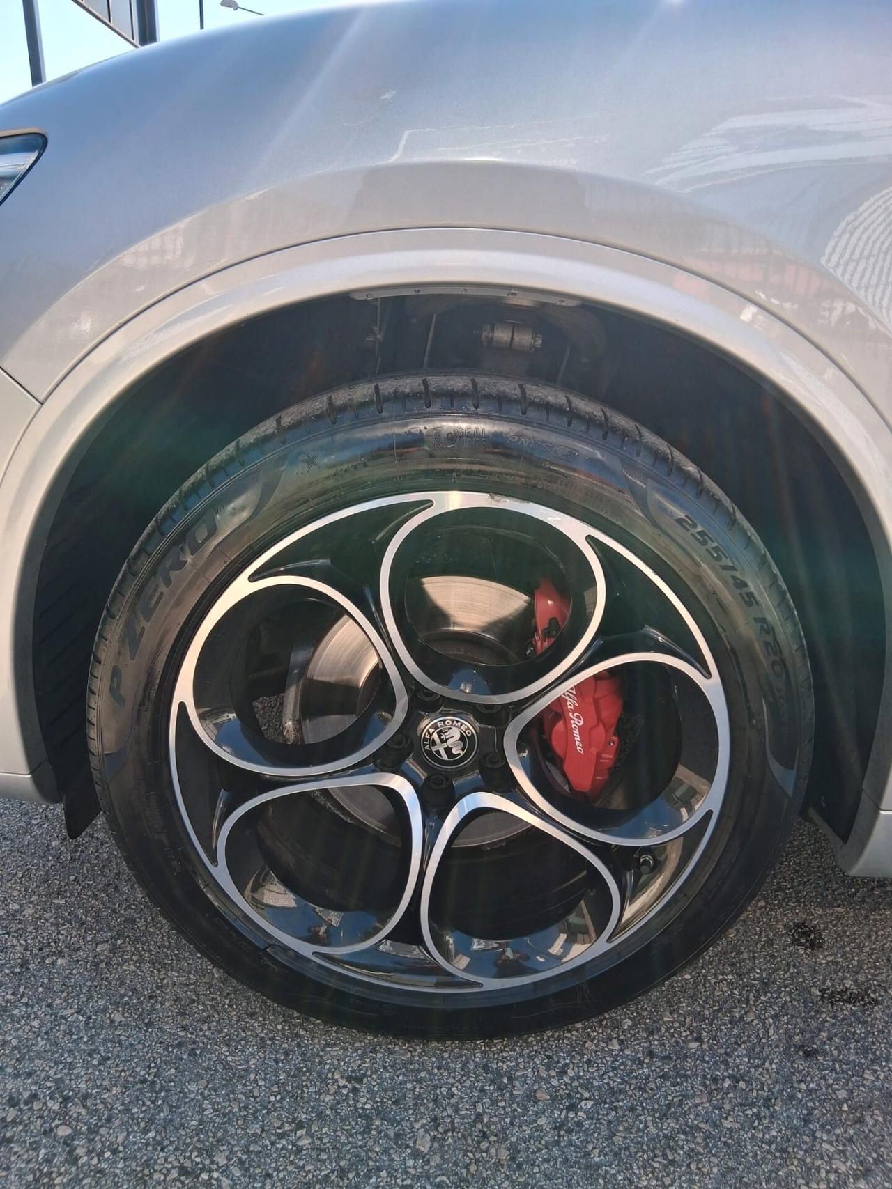 Alfa Romeo Stelvio 2.2 Turbodiesel 210 CV AT8 Q4 Veloce Tì