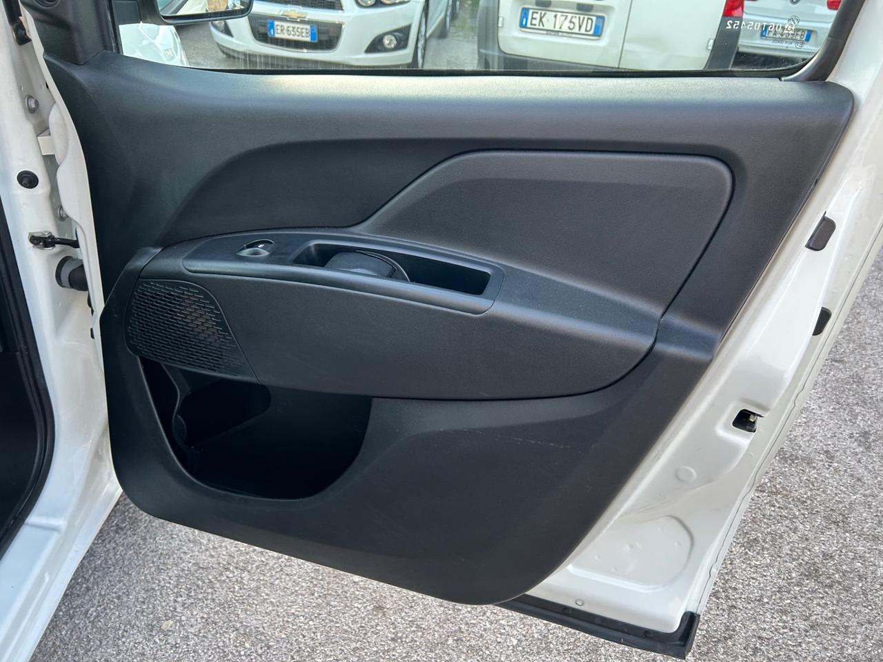 Fiat Doblò 1.4 T-Jet Natural Power Long 2020