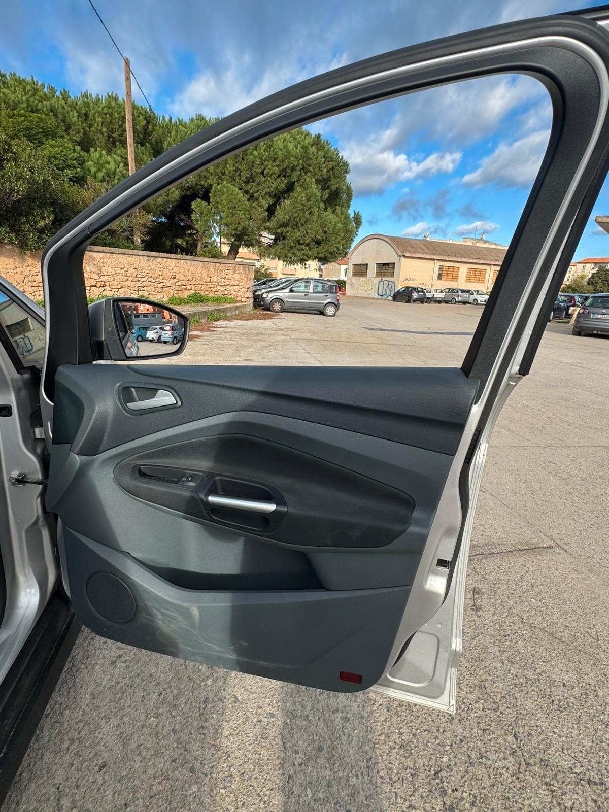 Ford C-Max 2.0 TDCi 115CV Powershift Plus