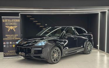 Porsche Cayenne Coupé 3.0 V6 340 CV E-Hybrid STRAFULL