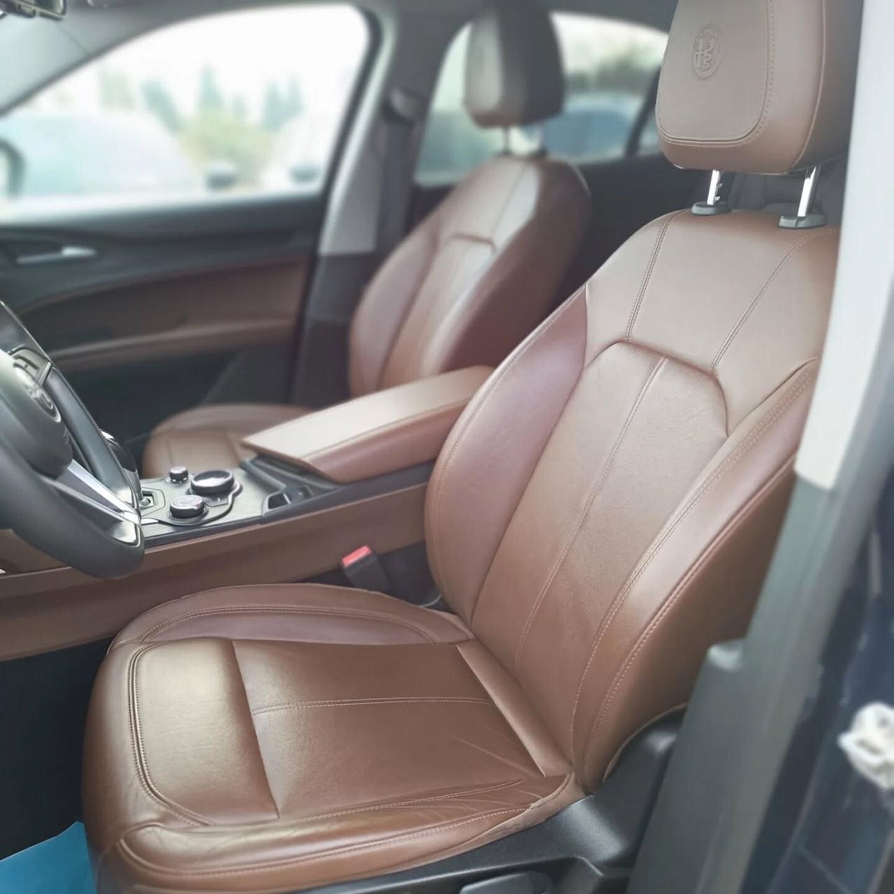 Alfa Romeo Stelvio Q4 210CV