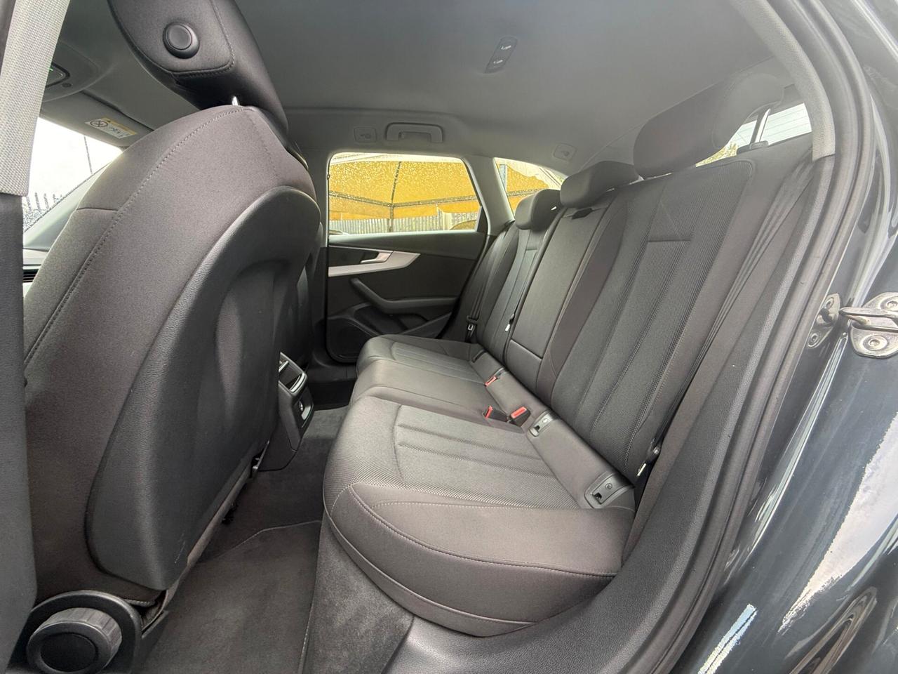 Audi A4 Avant 40 G-tron S-Tronic Business