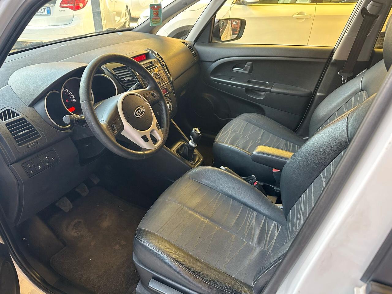 Kia Venga 1.6cc diesel 12 mesi garanzia-2011