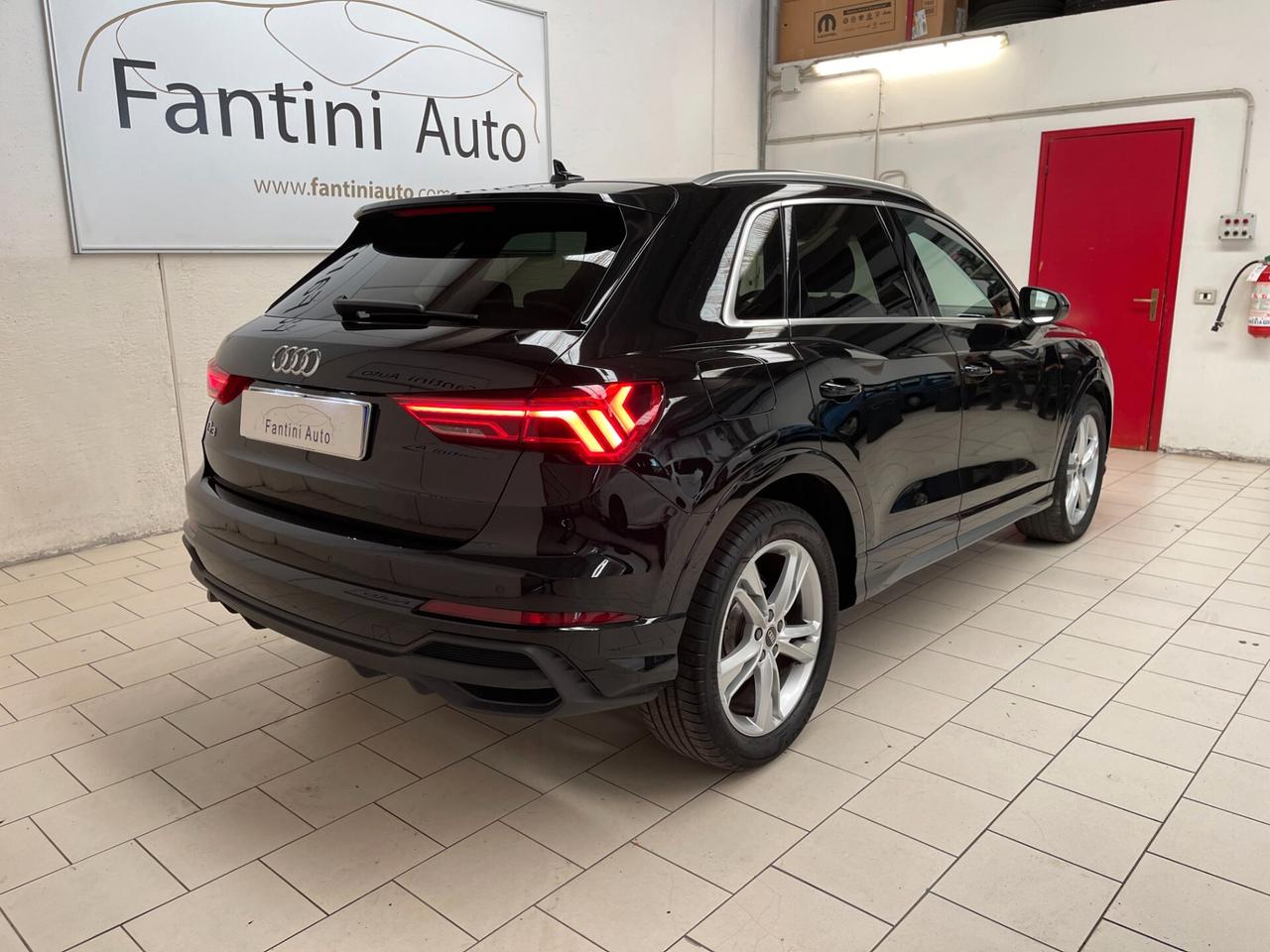Audi Q3 S Line Edition 35 2.0 TDI s-tronic-LEGGI SOTTO