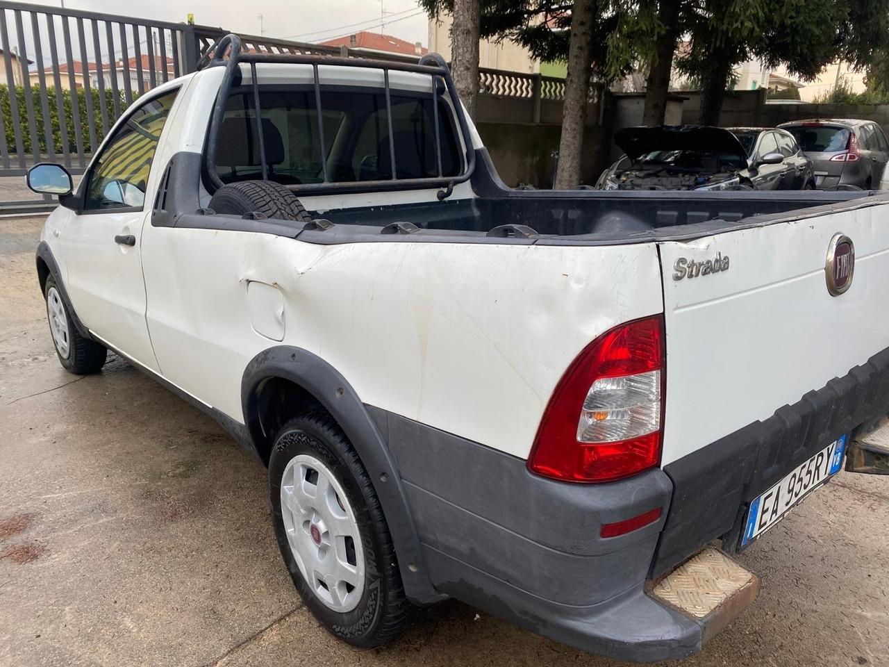 Fiat strada pik up 1.3 mtj 2010